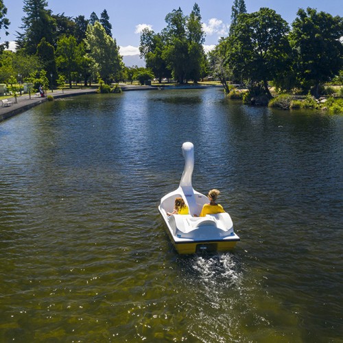 Pedal_boat_Masterton_QE_ParkCREDIT_JET_PRODUCTIONS_Resize-2x.jpg